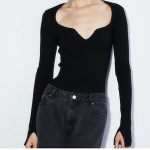 H&M black ribbed knit sweetheart neckline top/sweater, size small
